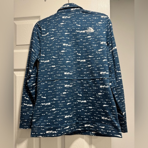 The North Face Navy and White Patterned Jacket - Picture 3 of 3